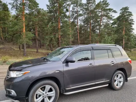 Toyota Highlander 2011 года за 13 500 000 тг. в Семей – фото 5