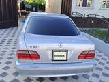 Mercedes-Benz E 320 2001 годаfor7 000 000 тг. в Туркестан – фото 2