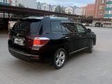 Toyota Highlander 2012 года за 11 600 000 тг. в Актобе – фото 5