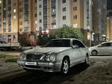 Mercedes-Benz E 280 2001 годаfor4 500 000 тг. в Астана – фото 2