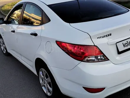 Hyundai Accent 2013 года за 4 400 000 тг. в Усть-Каменогорск – фото 2