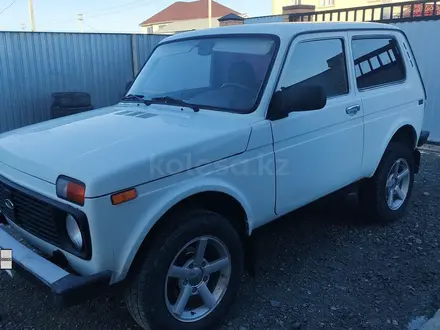 ВАЗ (Lada) Lada 2121 2011 года за 2 000 000 тг. в Атырау – фото 2