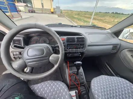 Suzuki Grand Vitara 2000 года за 2 900 000 тг. в Алматы – фото 10