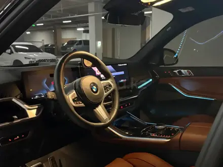 BMW X7 XDrive 40i 2024 года за 45 000 000 тг. в Алматы – фото 10