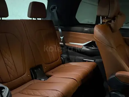 BMW X7 XDrive 40i 2024 года за 45 000 000 тг. в Алматы – фото 17