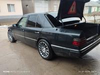 Mercedes-Benz E 230 1989 года за 1 300 000 тг. в Шымкент