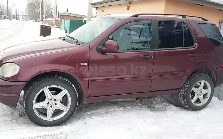 Mercedes-Benz ML 320 1998 годаfor5 500 000 тг. в Караганда