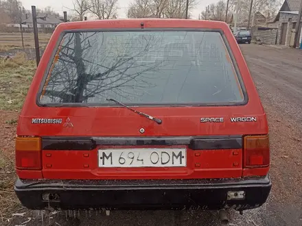 Mitsubishi Space Wagon 1990 года за 123 321 тг. в Шахтинск – фото 2