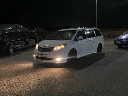 Toyota Sienna 2014 года за 12 200 000 тг. в Шымкент