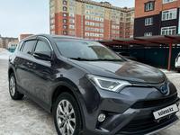 Toyota RAV4 2016 года за 11 000 000 тг. в Актобе