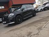 Mercedes-Benz GL 63 AMG 2014 года за 28 000 000 тг. в Алматы – фото 2