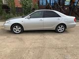 Toyota Camry 2002 года за 6 600 000 тг. в Актобе – фото 4