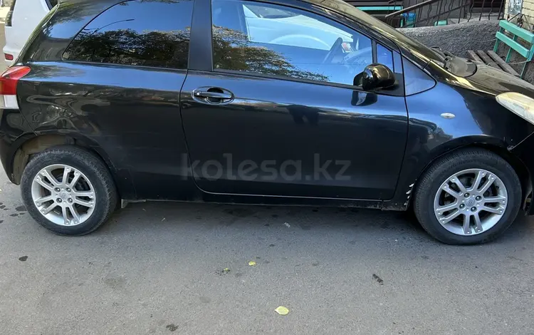 Toyota Yaris 2009 годаүшін2 500 000 тг. в Караганда
