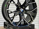 BMW R18*8J 5x112 за 260 000 тг. в Алматы