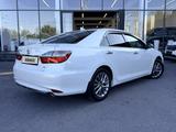 Toyota Camry 2017 года за 13 500 000 тг. в Шымкент – фото 4