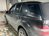 Mercedes-Benz ML 350 2007 года за 5 500 000 тг. в Караганда – фото 4