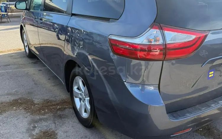 Toyota Sienna 2016 годаүшін11 000 000 тг. в Алматы