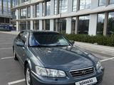 Toyota Camry 2001 года за 5 500 000 тг. в Астана
