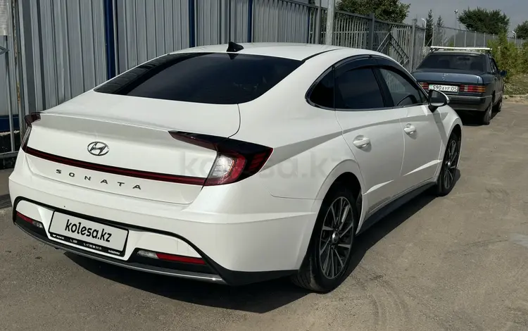 Hyundai Sonata 2022 годаүшін10 800 000 тг. в Алматы