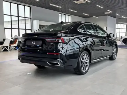 OMODA S5 Life 2025 года за 6 990 000 тг. в Атырау – фото 9