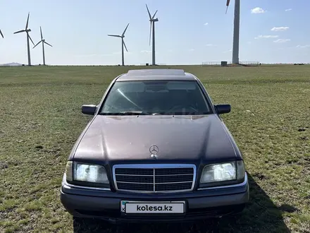 Mercedes-Benz C 180 1995 года за 1 400 000 тг. в Кокшетау – фото 5