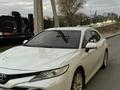 Toyota Camry 2019 года за 14 800 000 тг. в Шымкент – фото 2