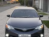 Toyota Camry 2014 годаүшін8 200 000 тг. в Шымкент – фото 2