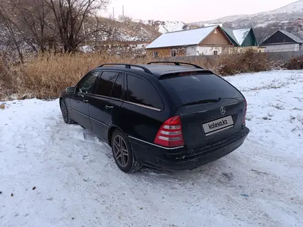 Mercedes-Benz C 200 2001 года за 3 000 000 тг. в Алматы – фото 5