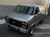 Chevrolet Van 1992 года за 5 500 000 тг. в Шымкент