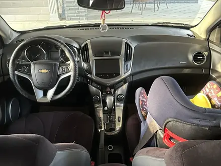 Chevrolet Cruze 2013 года за 5 300 000 тг. в Шымкент – фото 12