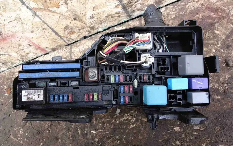 Блок предохранителей mazda за 6 000 тг. в Караганда