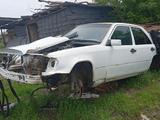 Mercedes-Benz E 230 1991 года за 10 000 тг. в Астана – фото 2