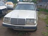 Mercedes-Benz E 230 1991 года за 10 000 тг. в Астана – фото 4