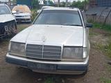 Mercedes-Benz E 230 1991 года за 10 000 тг. в Астана – фото 5