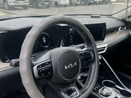 Kia K5 2022 года за 10 800 000 тг. в Астана – фото 10