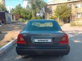 Mercedes-Benz C 200 1993 года за 1 000 000 тг. в Сатпаев – фото 3