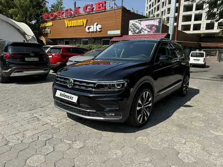 Volkswagen Tiguan 2017 года за 11 500 000 тг. в Алматы – фото 3