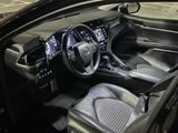 Toyota Camry 2020 годаүшін13 750 000 тг. в Атырау – фото 3