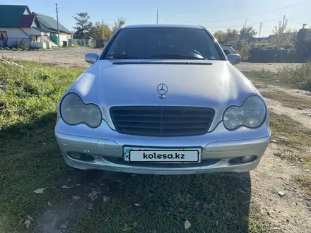 Mercedes-Benz C 180 2001 года за 2 500 000 тг. в Усть-Каменогорск – фото 5