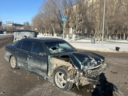 Mercedes-Benz E 230 1997 года за 800 000 тг. в Караганда – фото 2