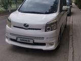 Toyota Voxy 2008 годаүшін4 500 000 тг. в Атырау