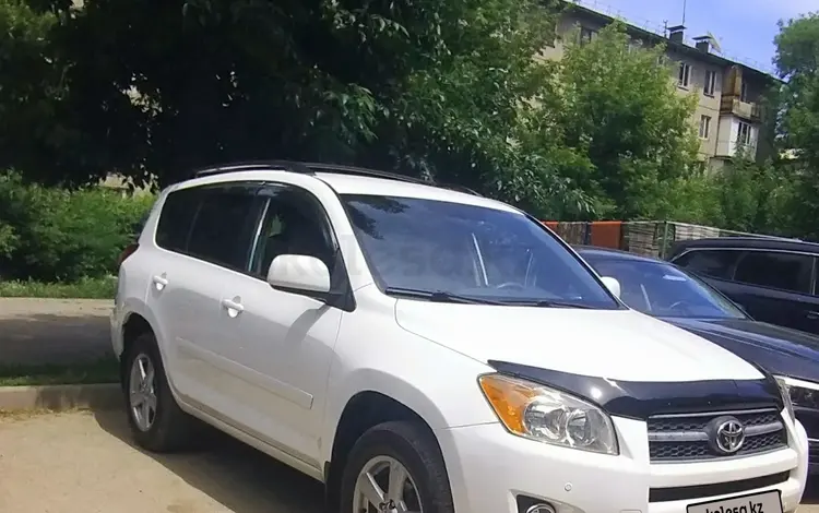 Toyota RAV4 2011 годаүшін8 500 000 тг. в Алматы