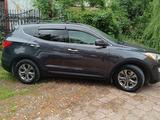 Hyundai Santa Fe 2015 годаүшін8 900 000 тг. в Алматы