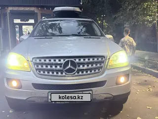 Mercedes-Benz ML 350