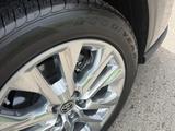 Toyota Highlander 2024 года за 31 500 000 тг. в Тараз – фото 2