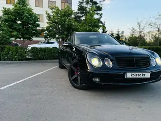 Mercedes-Benz E-Class, 2005