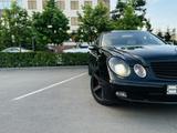 Mercedes-Benz E 200 2005 годаүшін4 200 000 тг. в Астана – фото 2