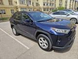 Toyota RAV4 2021 года за 13 000 000 тг. в Актау – фото 2