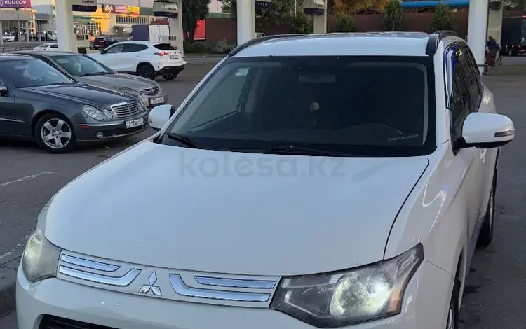 Mitsubishi Outlander 2014 года за 7 200 000 тг. в Алматы