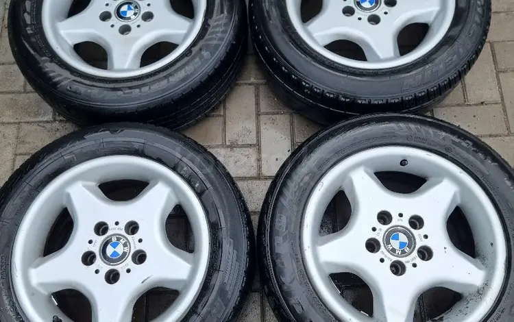 Шины с дисками на bmw за 135 000 тг. в Темиртау